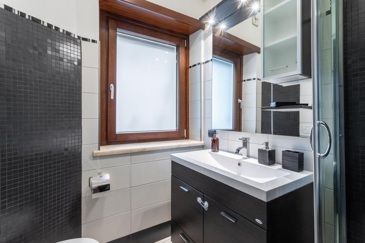 Naima Apartment San Pietro Rome Bagian luar foto